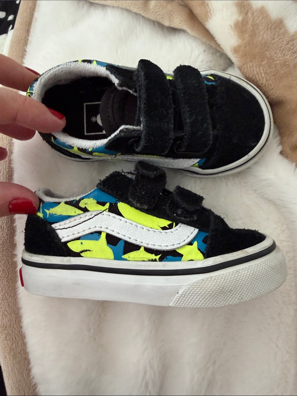 Vans Kids Shark-Print Velcro Sneakers - Blue & Neon Yellow